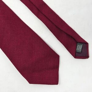 NEIMAN MARCUS IRISH LINEN TIE BURGUNDY TEXTURED VINTAGE 3.25" X 57"